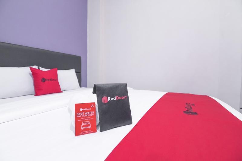 Reddoorz Near Itc Mangga Dua Otel Cakarta Dış mekan fotoğraf