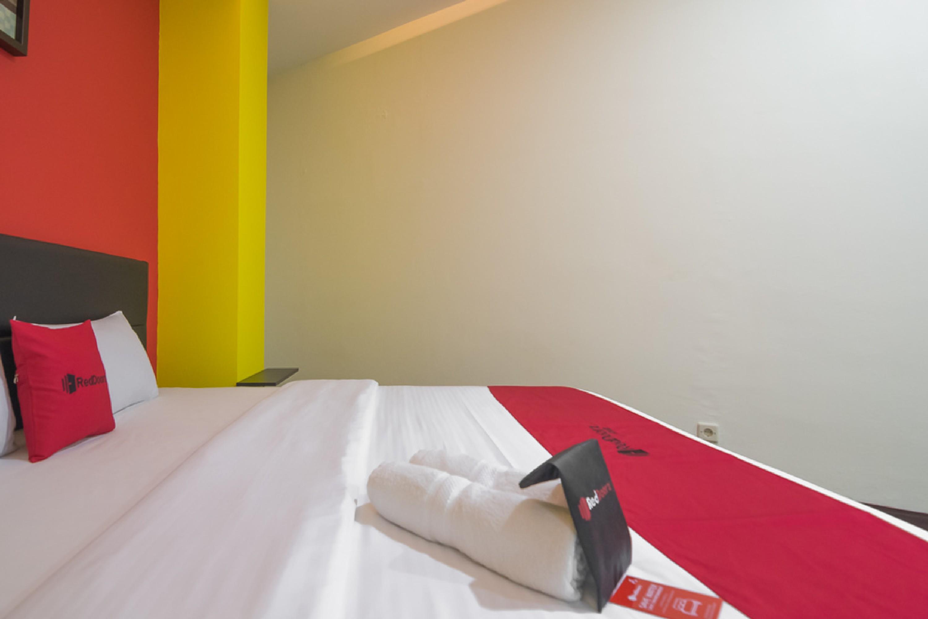 Reddoorz Near Itc Mangga Dua Otel Cakarta Dış mekan fotoğraf
