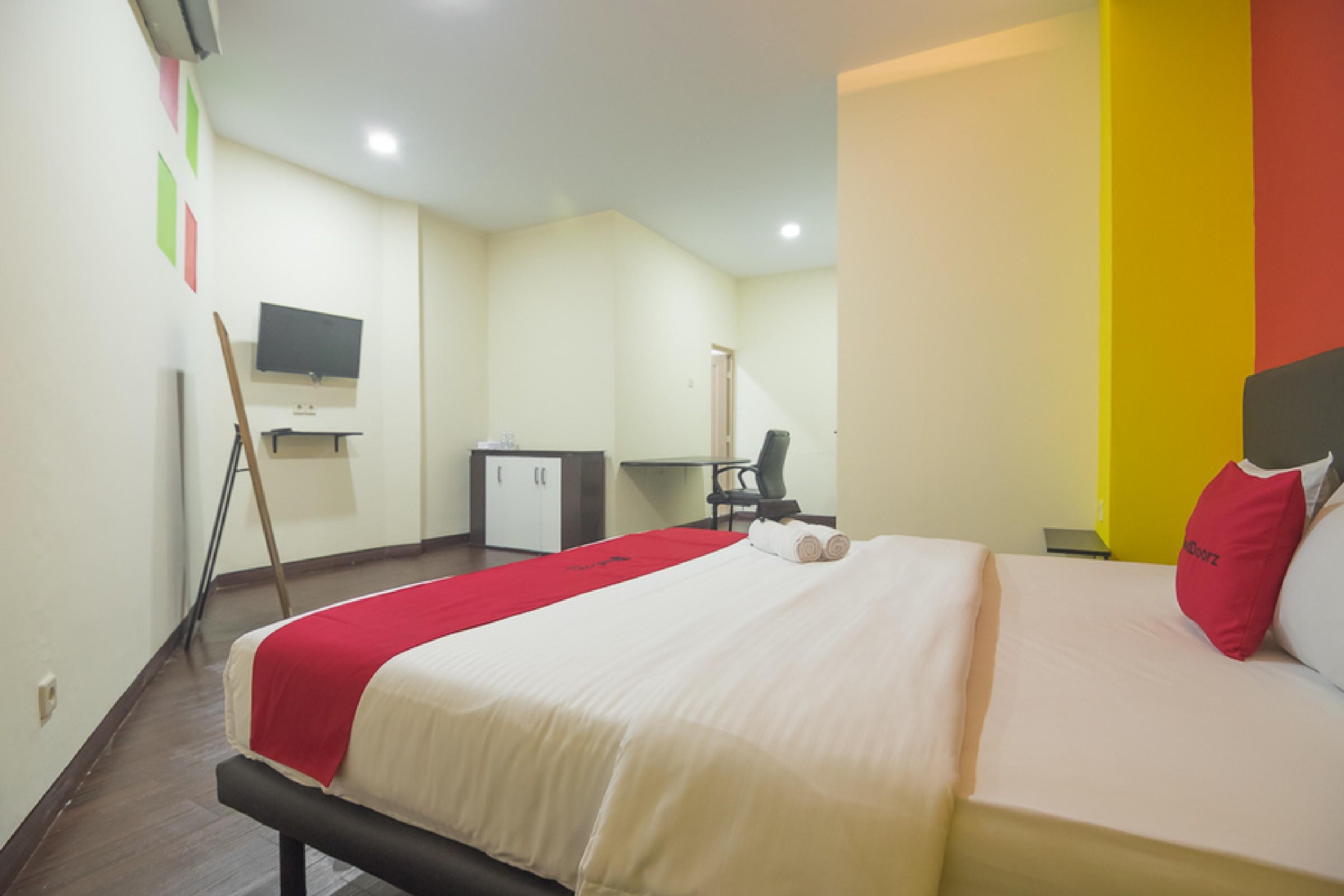 Reddoorz Near Itc Mangga Dua Otel Cakarta Dış mekan fotoğraf