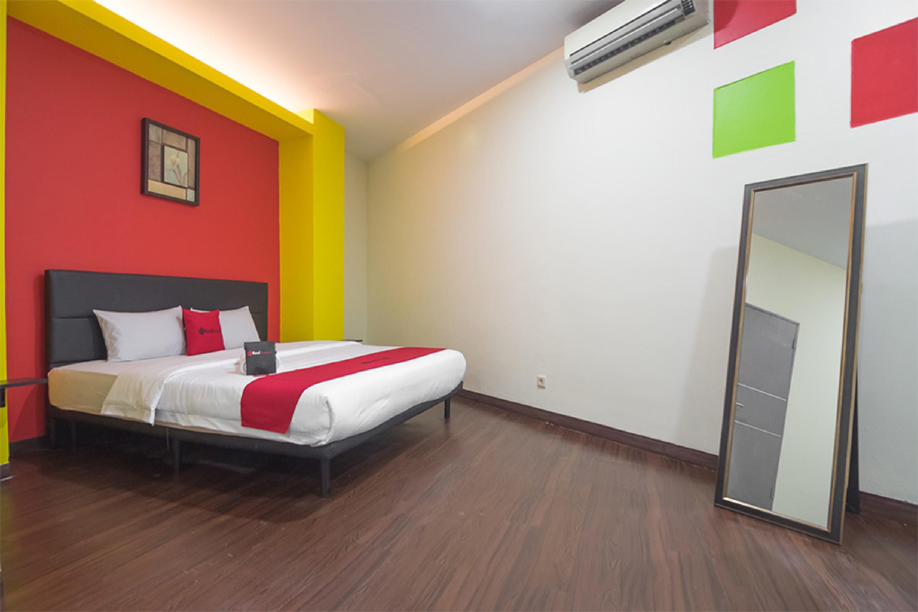 Reddoorz Near Itc Mangga Dua Otel Cakarta Dış mekan fotoğraf
