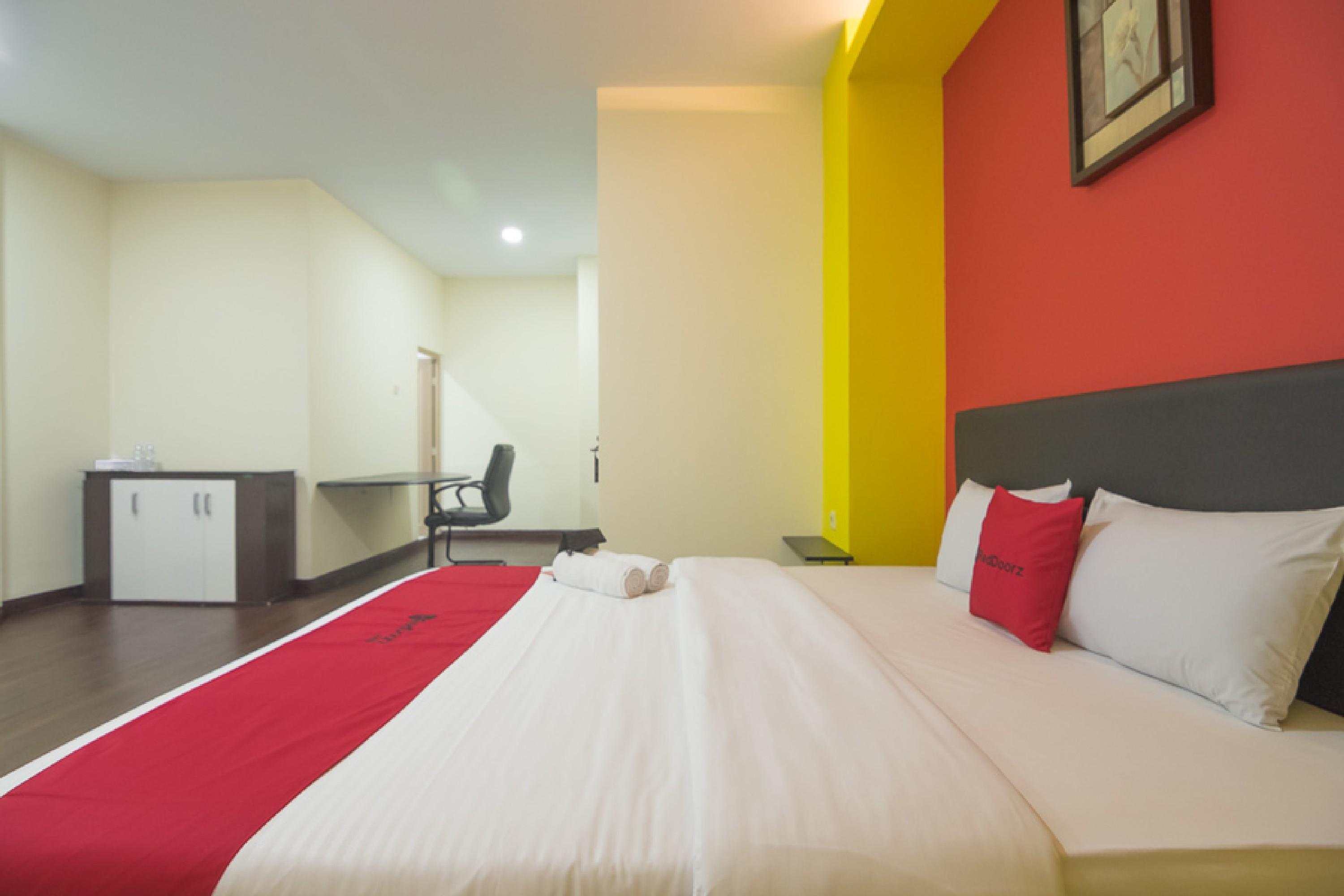 Reddoorz Near Itc Mangga Dua Otel Cakarta Dış mekan fotoğraf