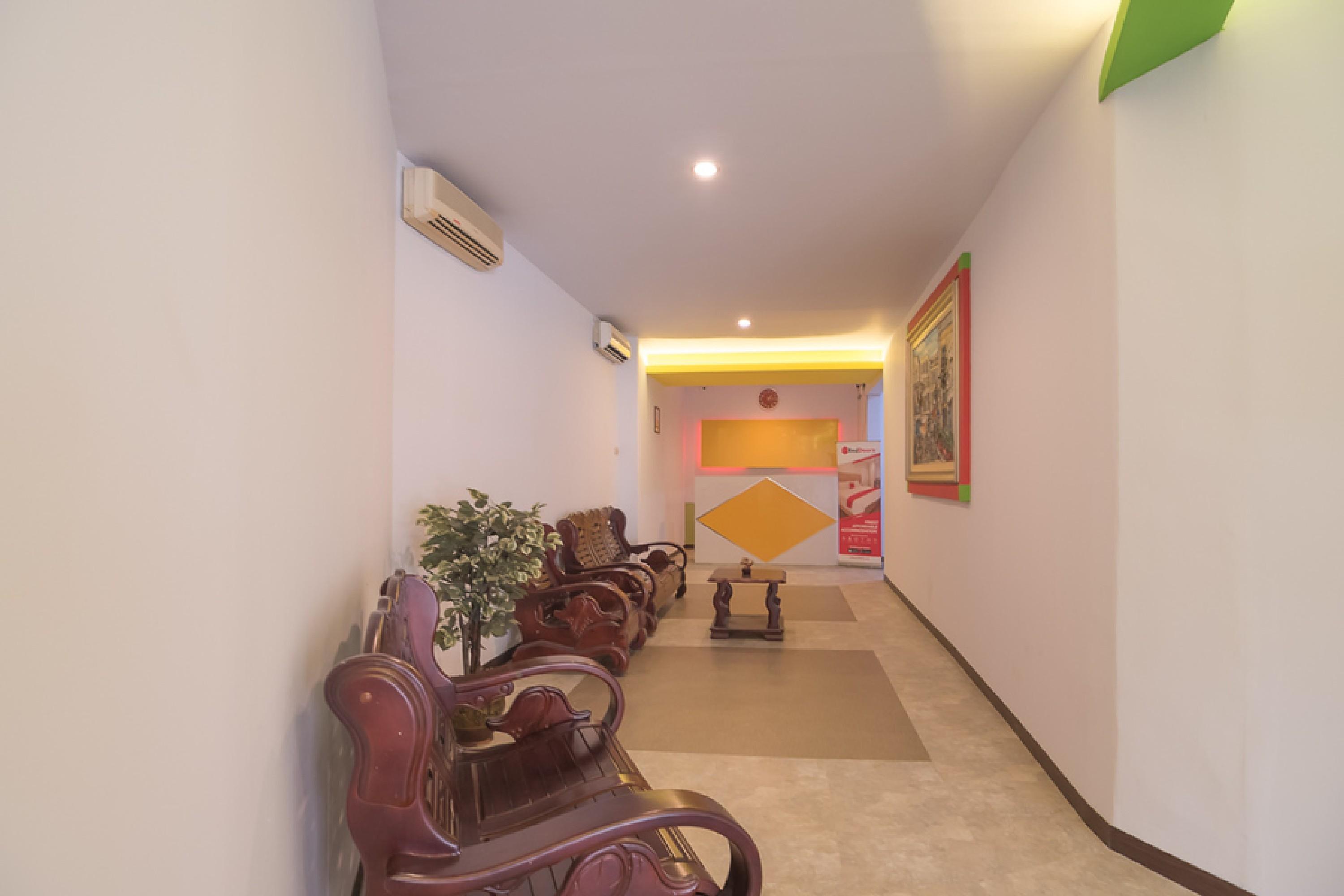 Reddoorz Near Itc Mangga Dua Otel Cakarta Dış mekan fotoğraf
