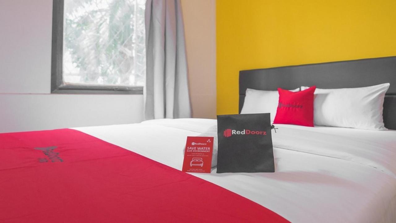 Reddoorz Near Itc Mangga Dua Otel Cakarta Dış mekan fotoğraf