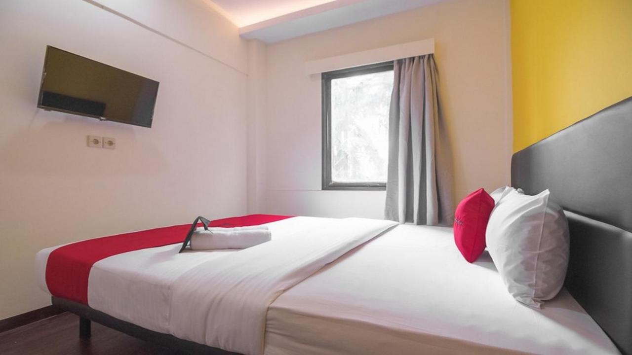 Reddoorz Near Itc Mangga Dua Otel Cakarta Dış mekan fotoğraf