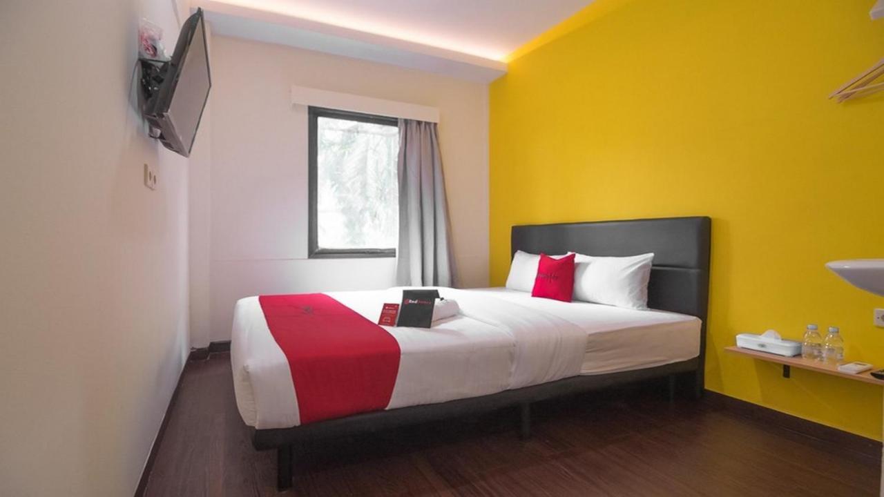 Reddoorz Near Itc Mangga Dua Otel Cakarta Dış mekan fotoğraf